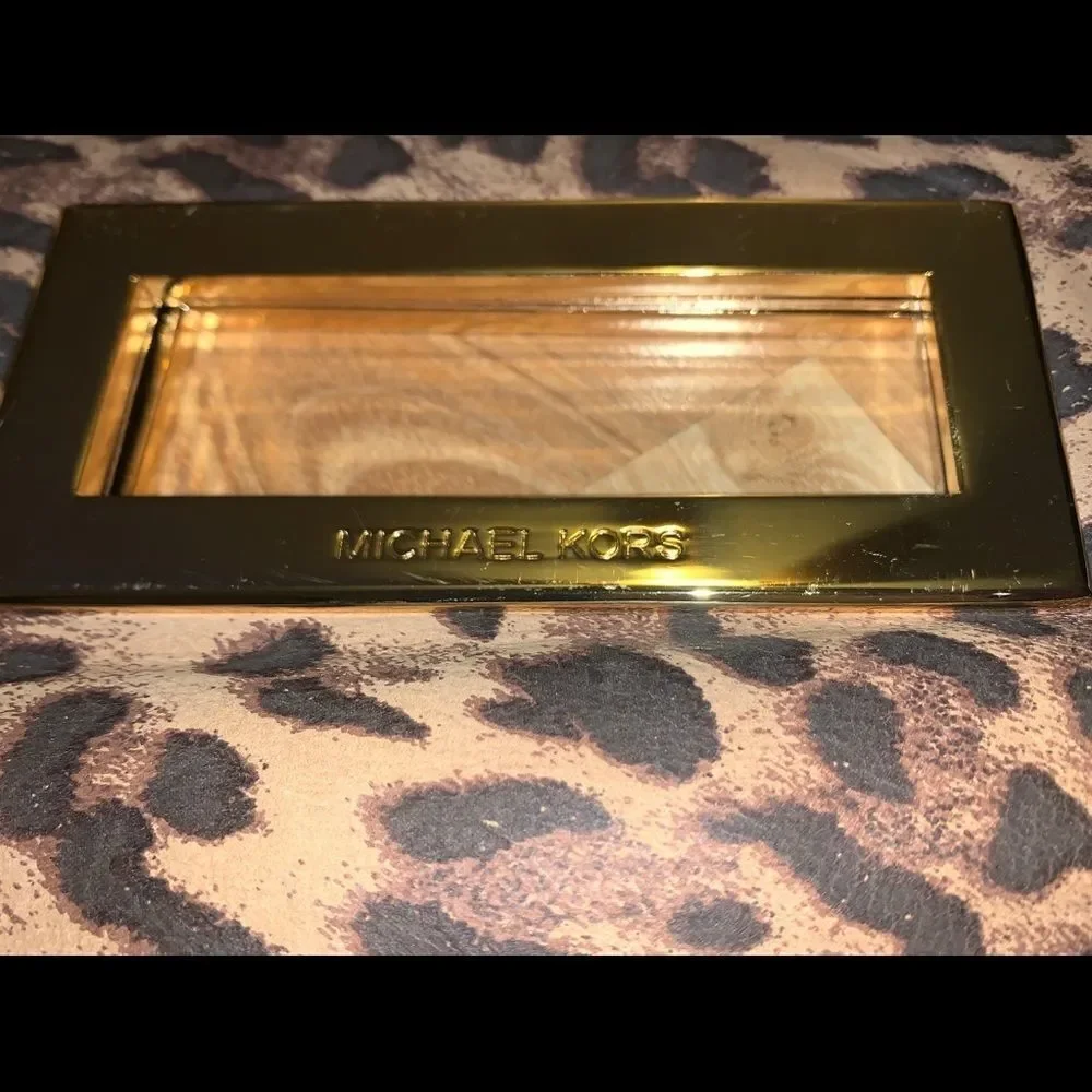 MICHAEL KORS Leopard Print Clutch MICHAEL KORS Leopard Print Clutch Mich… - Picture 4 of 8